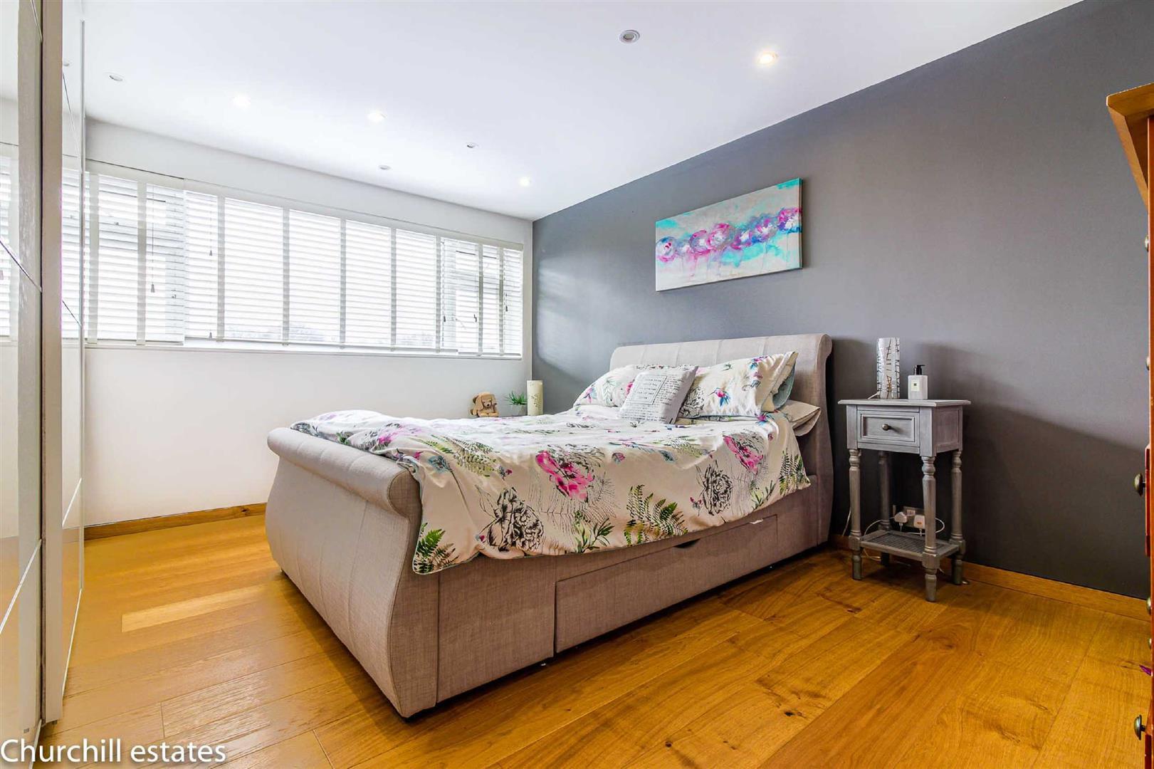 Property Image 32f58b41-f644-462a-bb15-e5af251f3794