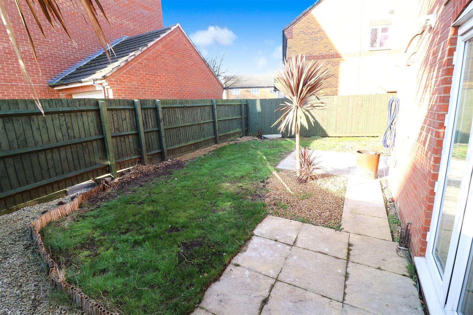 Property Image 32f7329f-e582-47e3-8463-043ecb31eb35