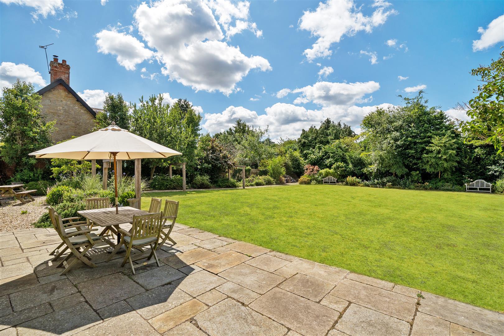Property Image 3306e6c6-6b05-4f71-a25e-48d6d0a75d86