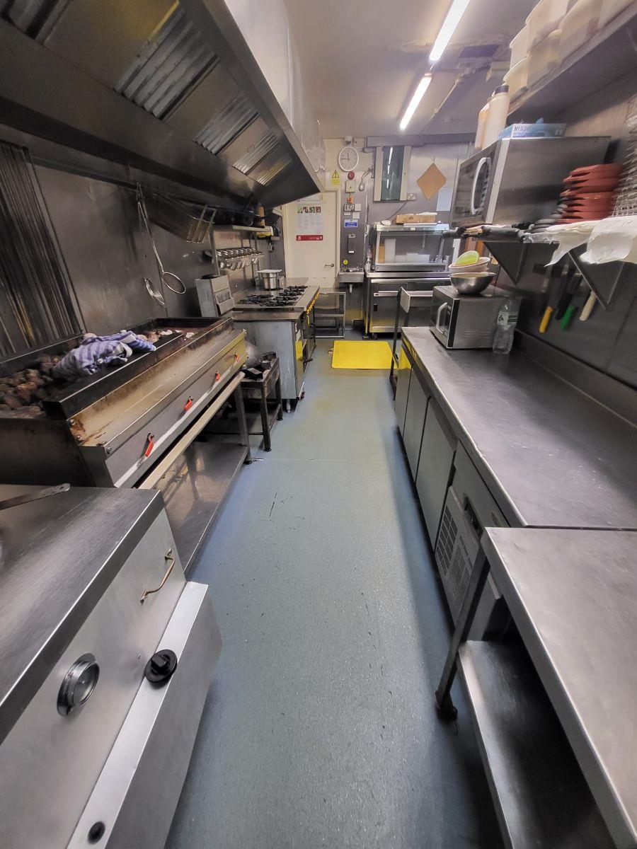Property Image 330ac0a0-b937-4f08-be15-d00c730ba618