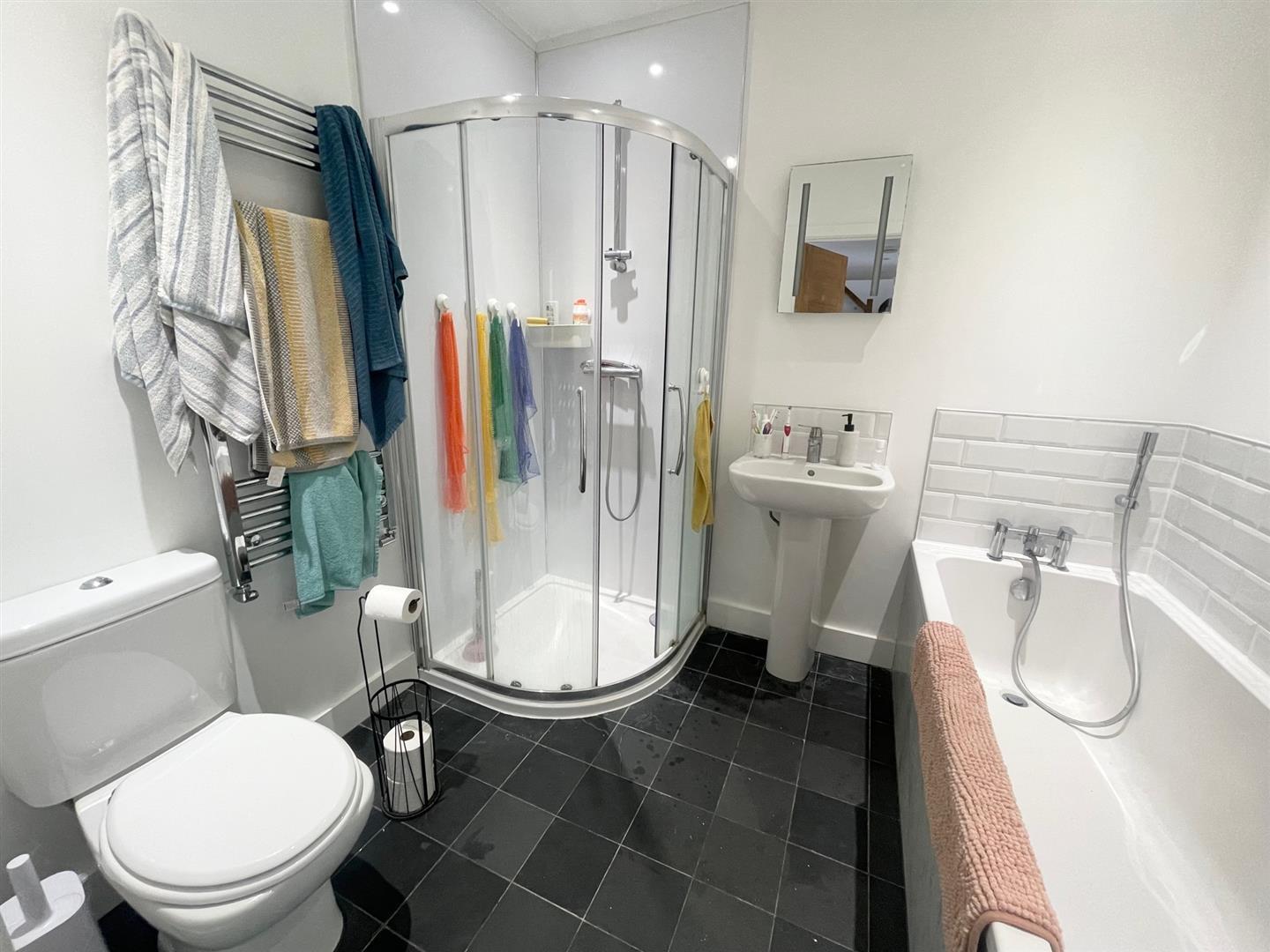 Property Image 3323c0c9-0e15-465e-8678-297eb0f8110b