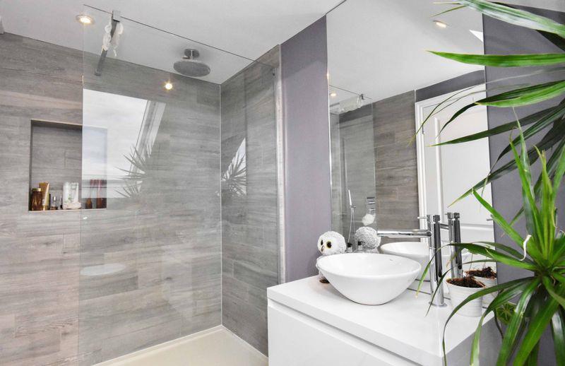 Property Image 335bc5f2-c707-4309-b460-5baf82c81fa4