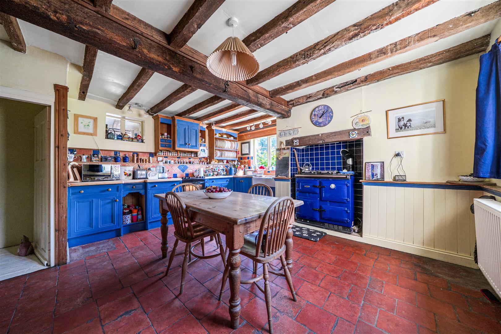 Property Image 335f60c7-4432-4d62-9a91-d73a08161b4c