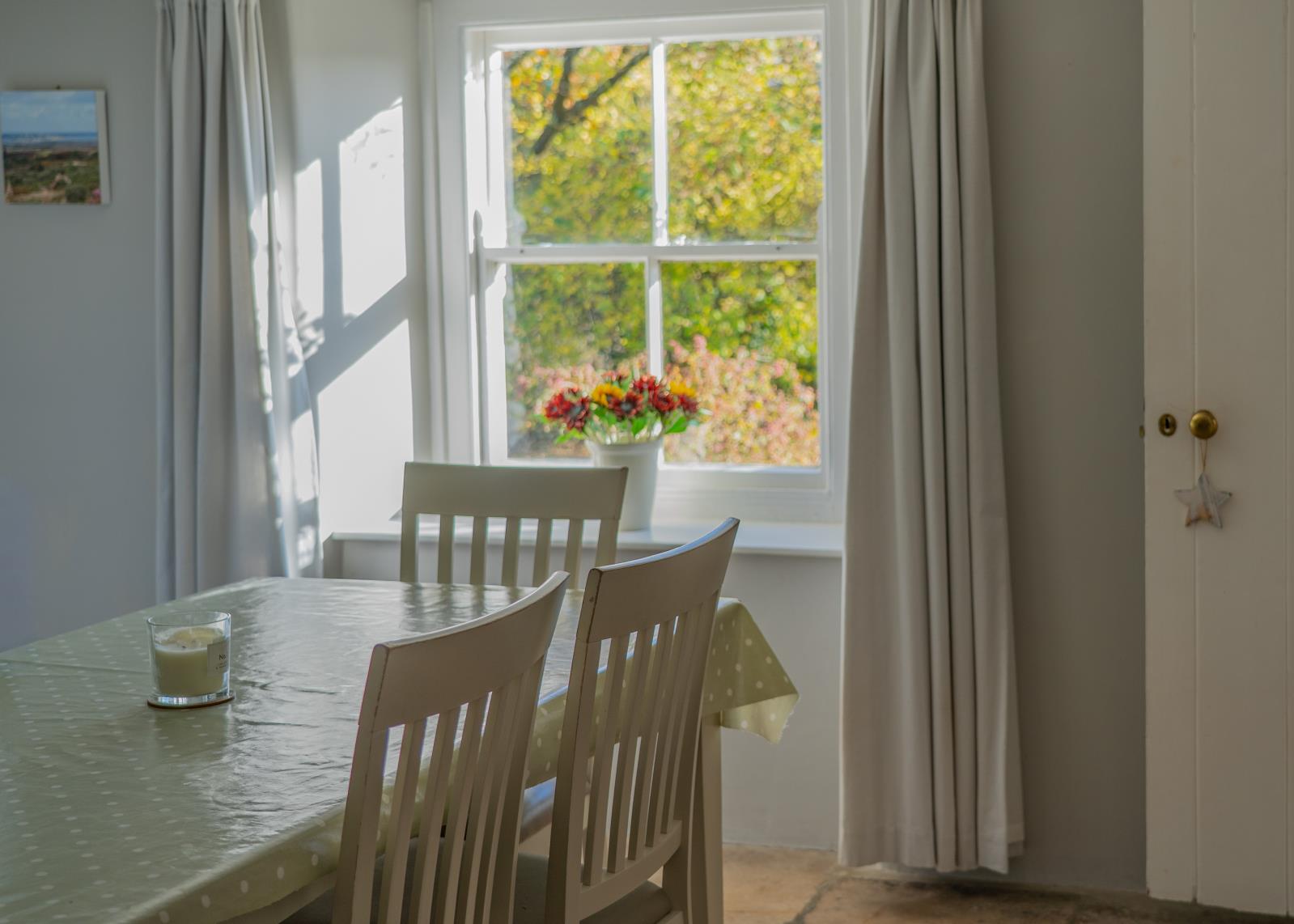 Property Image 33637f2f-095a-4160-b9ca-cfb5d688a2e6