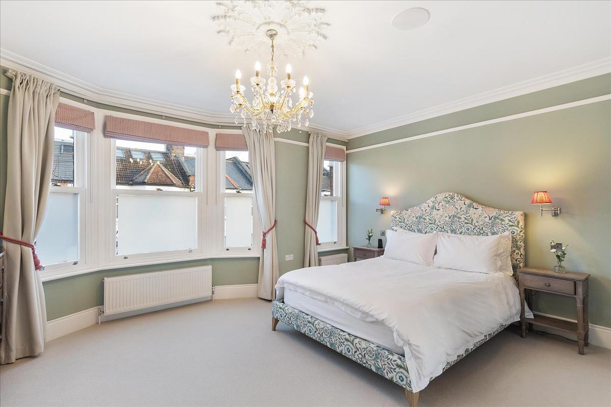 Property Image 3370a319-8822-4c45-9f08-3831fd9ff609