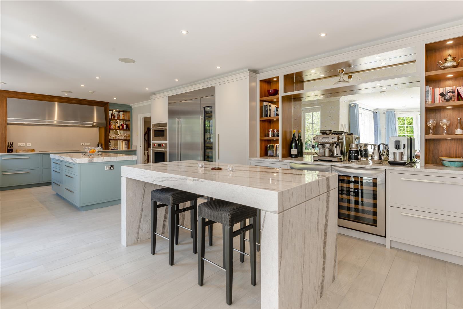 Property Image 337ed453-6f28-48e6-966b-080c3617404a
