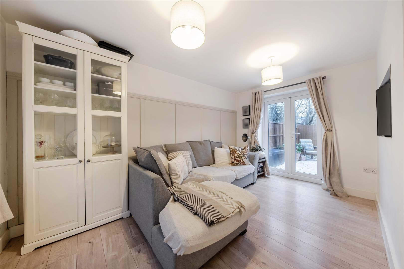 Property Image 33a038e9-439e-42f0-8ef0-e2bb9c9838b4