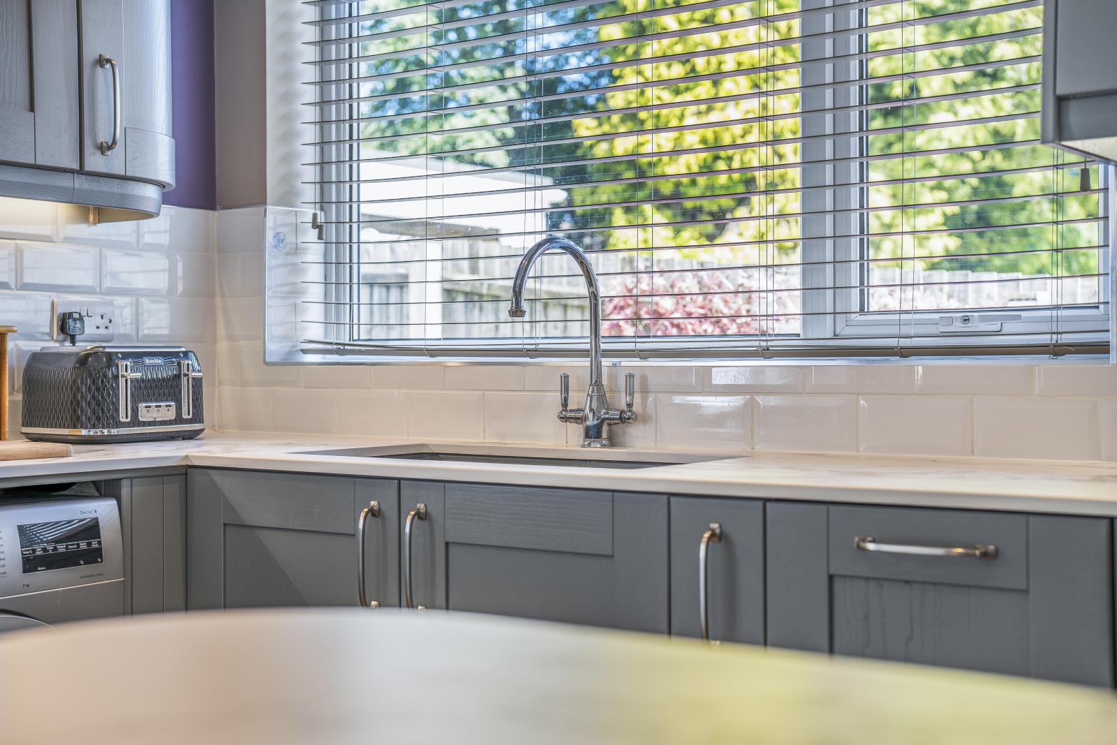 Property Image 33a881d9-bc25-4efd-93ff-c677e06d3a4c