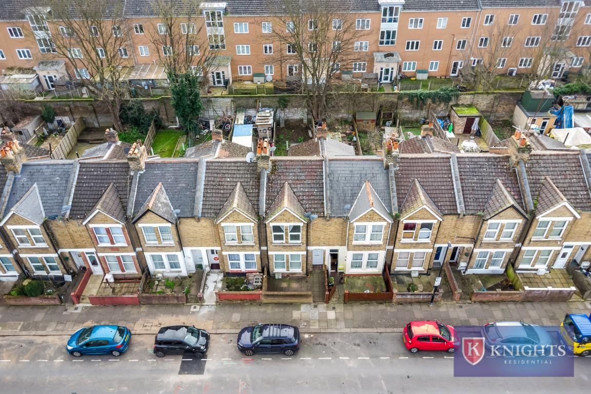 Property Image 33b40680-af3d-4c90-b1a8-0cb949bef002