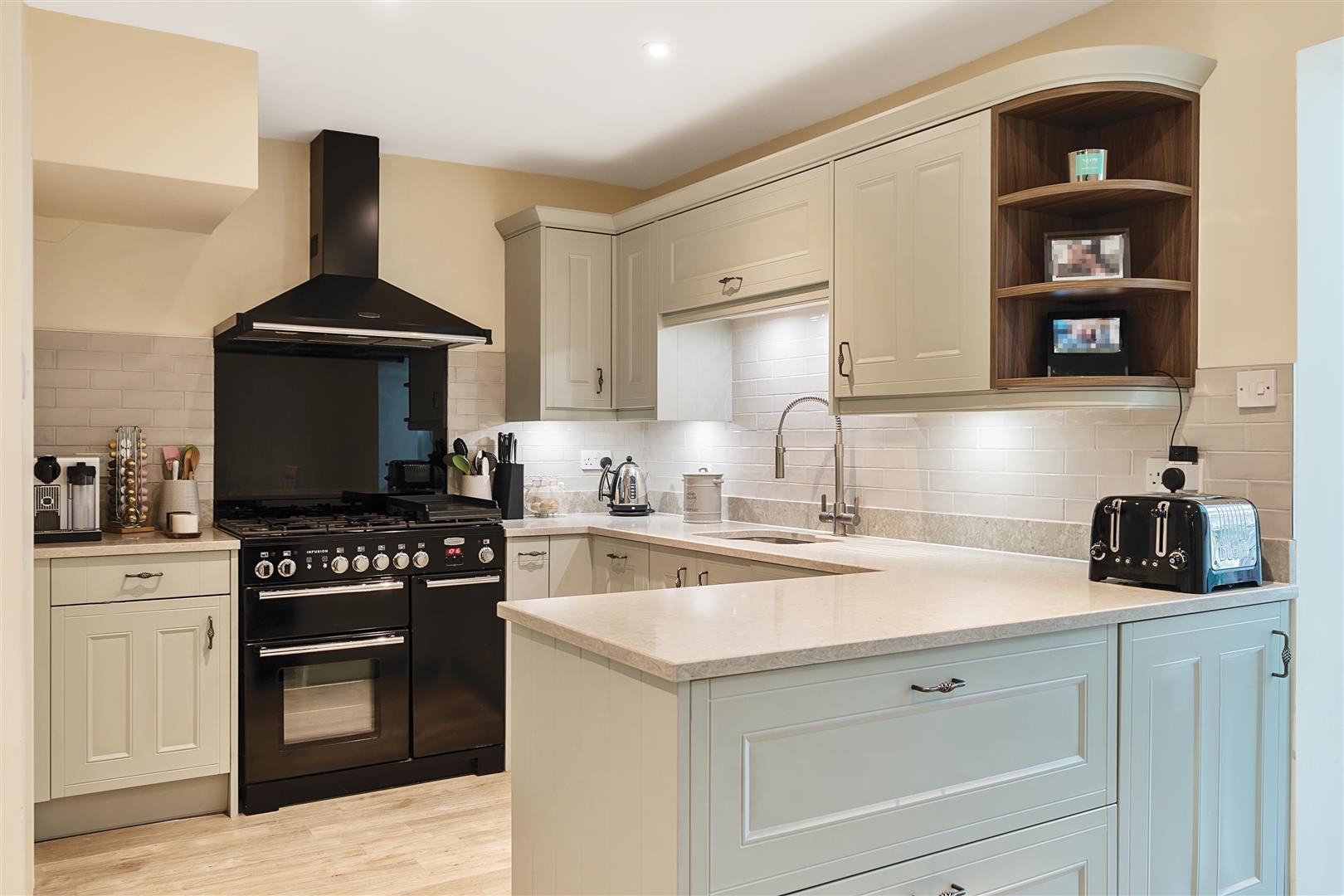 Property Image 33b732bf-d39a-4666-8fe4-49006b08ceef