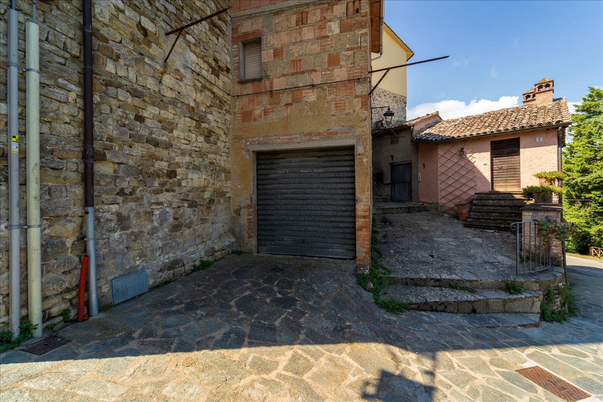 Property Image 33bc6653-dd5f-45ef-9896-9bd0c9612790