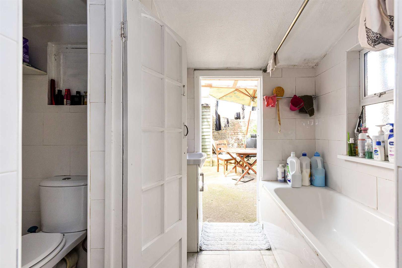 Property Image 33ce1c59-e6b5-4551-9cdc-1bd742cf49b1