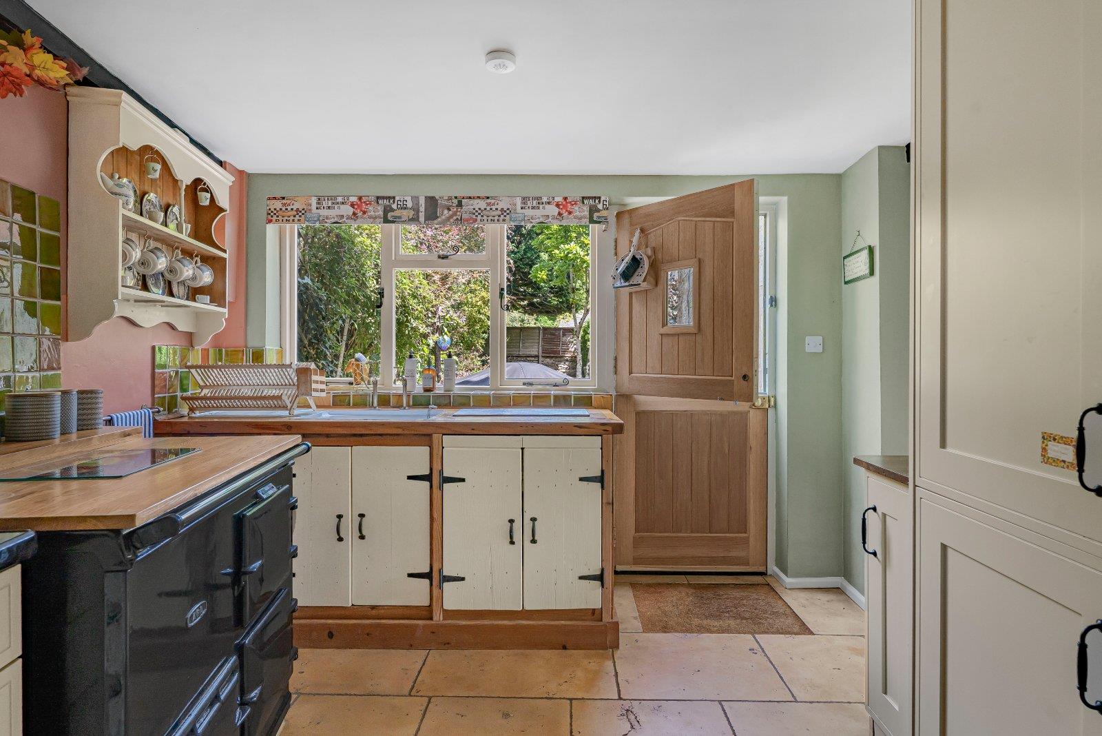 Property Image 33ce37b7-69b6-4bfb-b331-b0cb85c48628