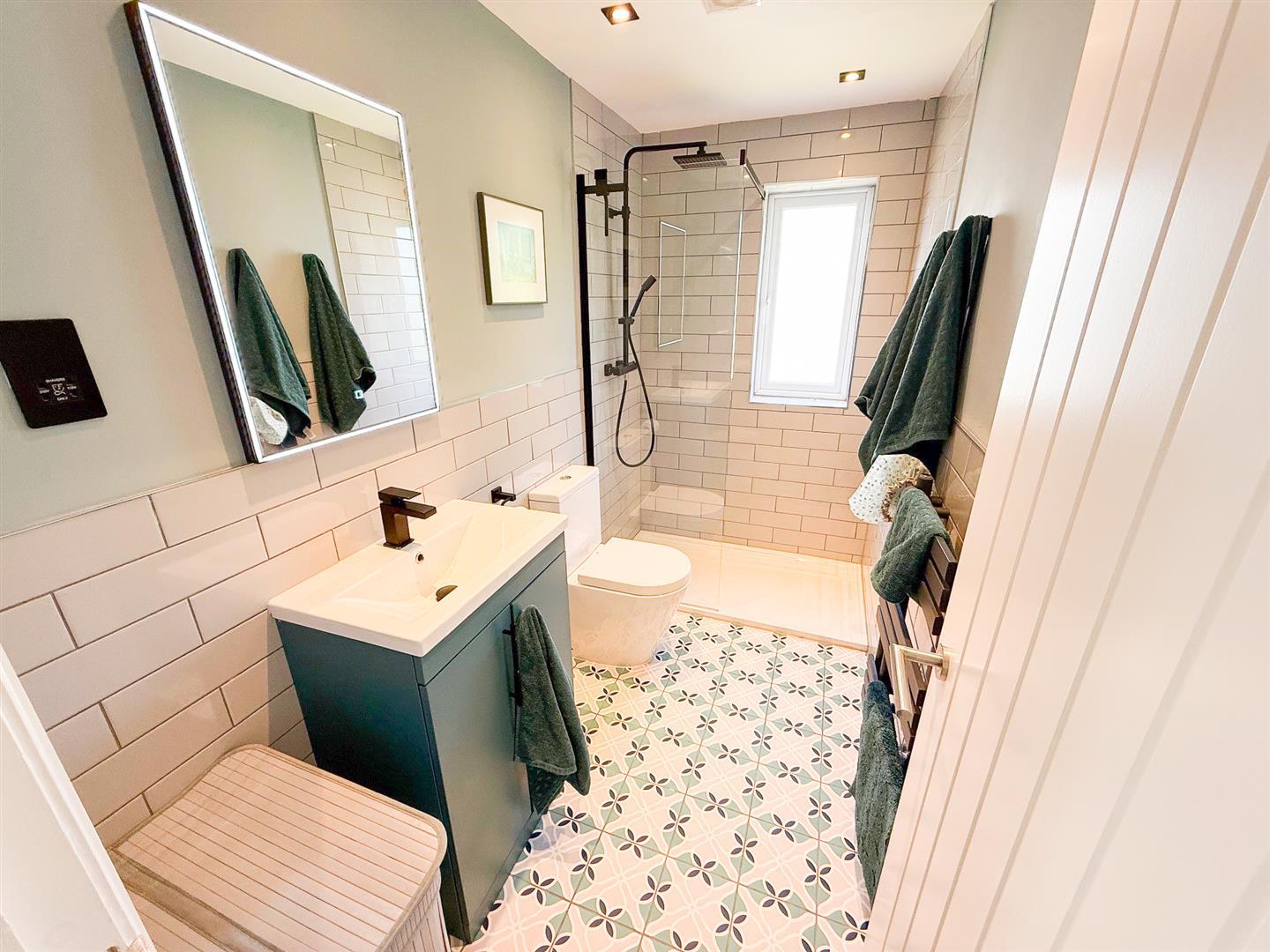 Property Image 33d2bc2a-d4e3-44ad-80ff-68240ef8bff4