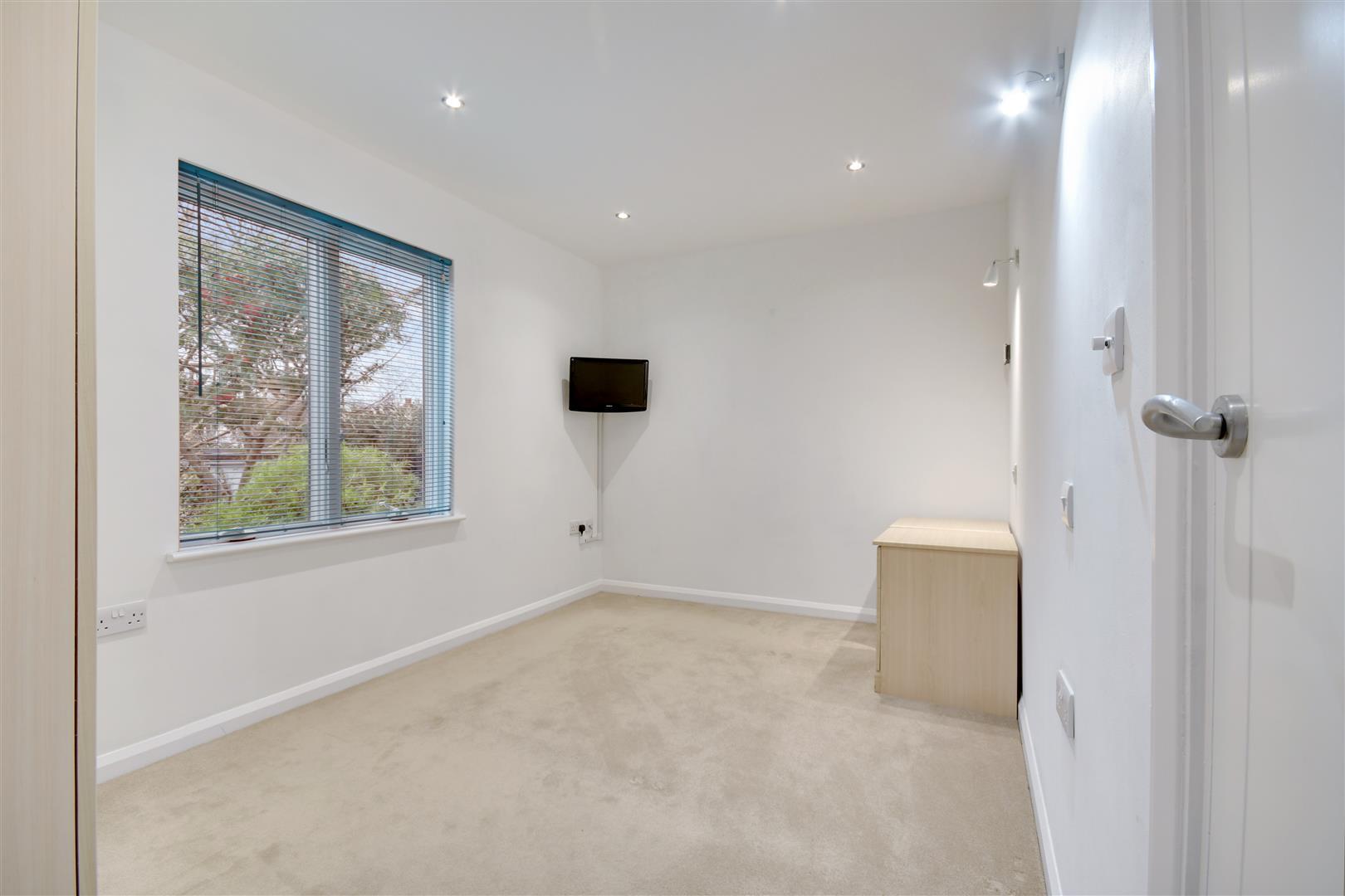 Property Image 33d9e227-9fc7-4692-916a-d2dfc4c679f2
