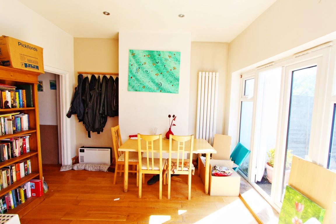 Property Image 33e05454-37a3-4817-979b-97655dd1197a
