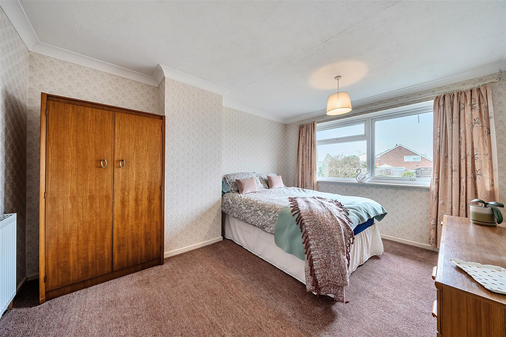 Property Image 33e22666-4958-43f8-aabe-bcbe4003828d