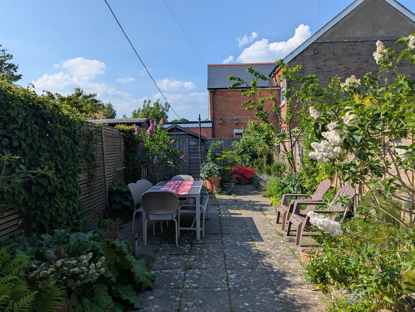 Property Image 33e2ef21-9b4b-45db-ac91-687f64fefbe0