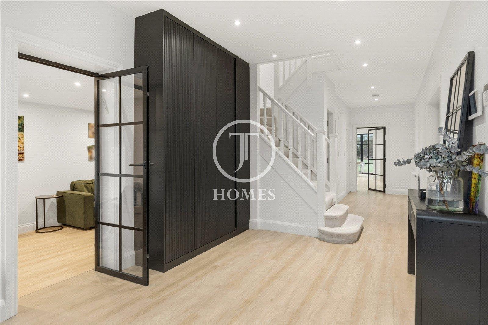 Property Image 33e9df4e-da75-44ba-98b6-b2738134d52d