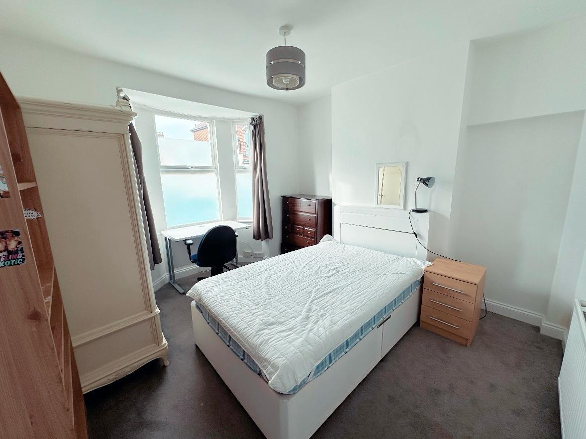 Property Image 33ea9c1f-9858-4fb6-8e2d-49abae2ab605