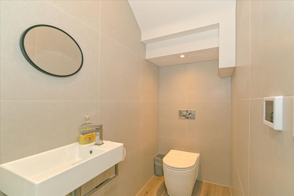 Property Image 33f15c5a-8bee-4537-abe1-5952ed44994f