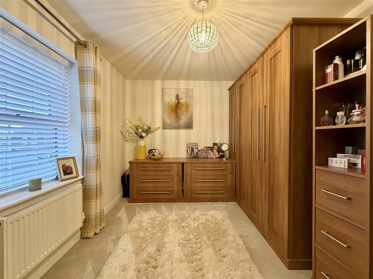 Property Image 33f2702c-33fd-4c08-9eb4-f7596cf8b005