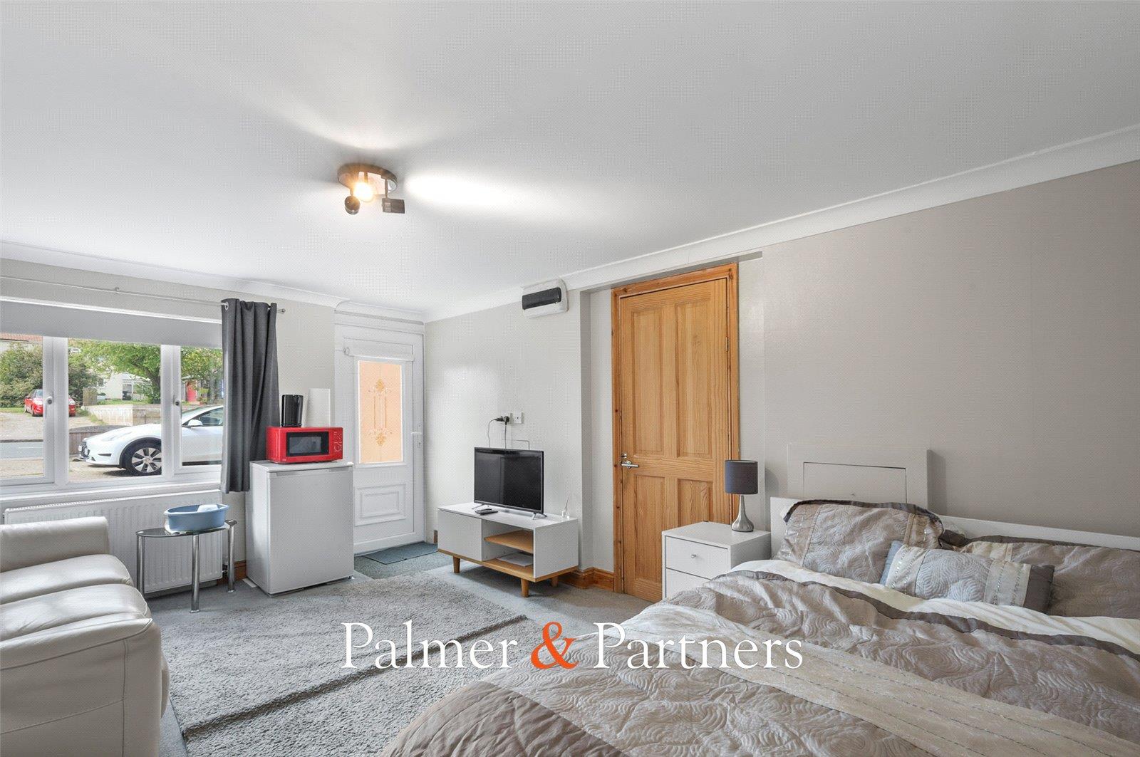 Property Image 33f33595-221d-4c90-9dc0-4b945a57e1fc