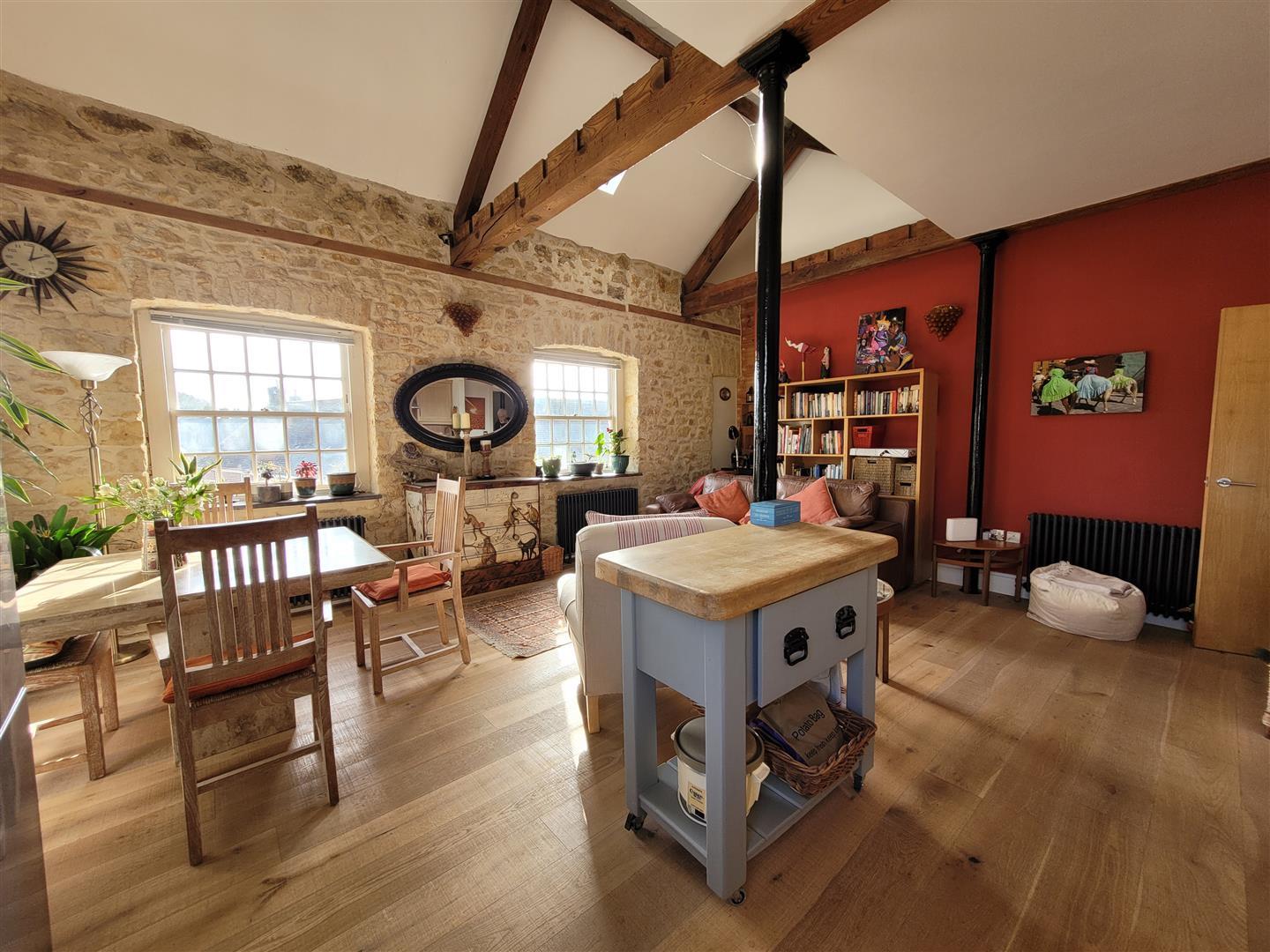 Property Image 33f755fc-71a9-4aa0-b05e-3cd9e7ad32e0