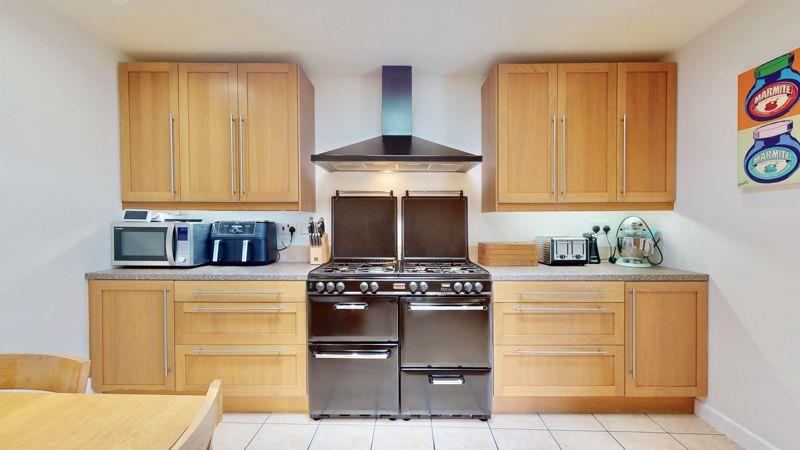 Property Image 340b1b45-80f7-4f8b-8547-f12bae8e0625