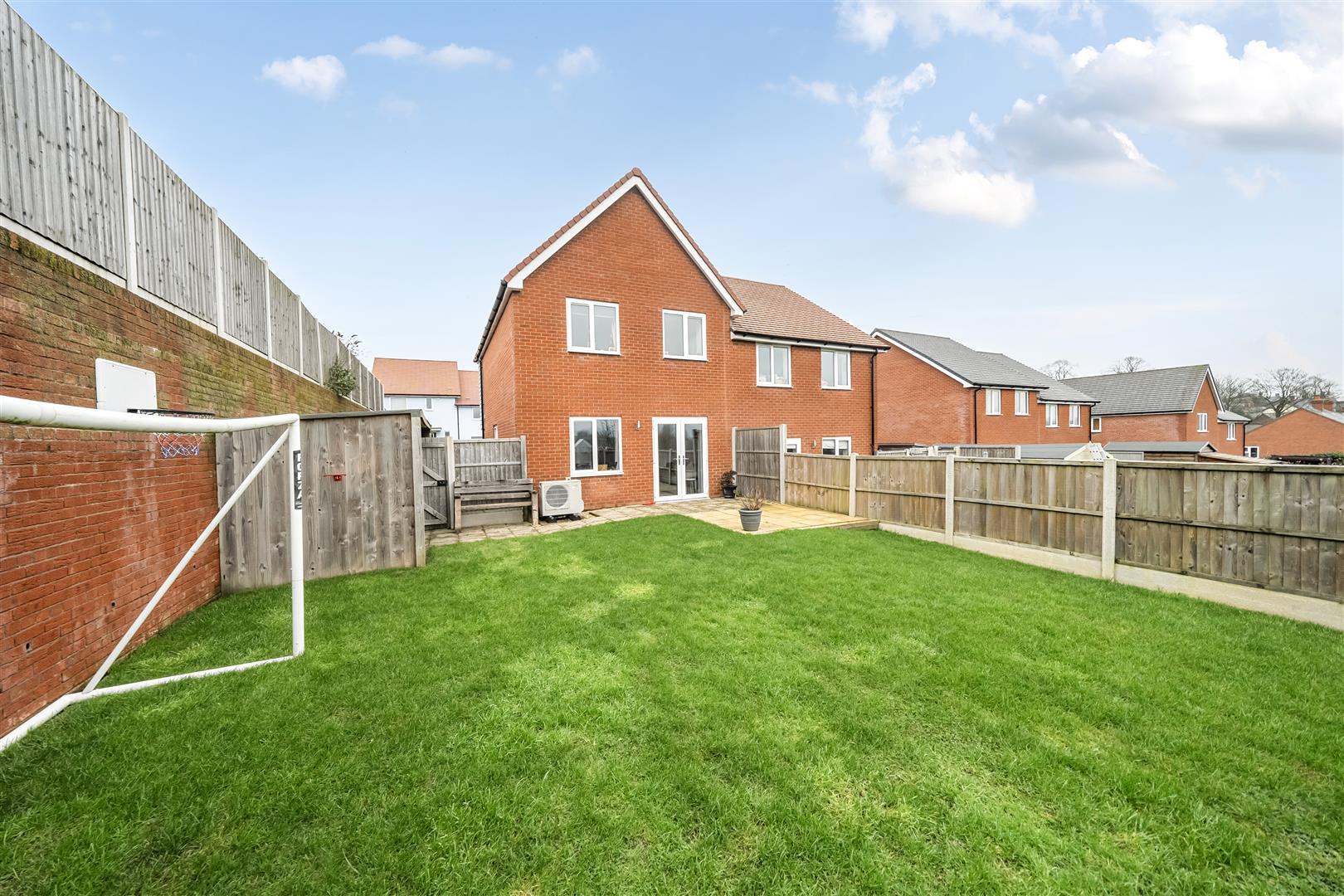 Property Image 341bf203-11ed-4b1d-87bf-74fbf4569365
