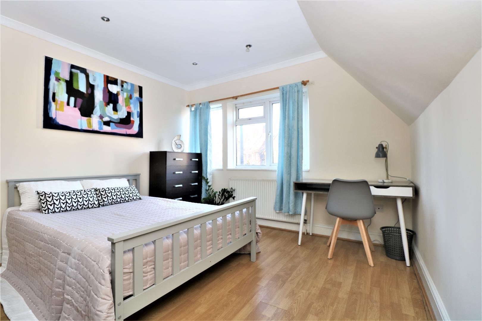 Property Image 34225497-cc69-40ff-a4c3-548ff1ba8f52