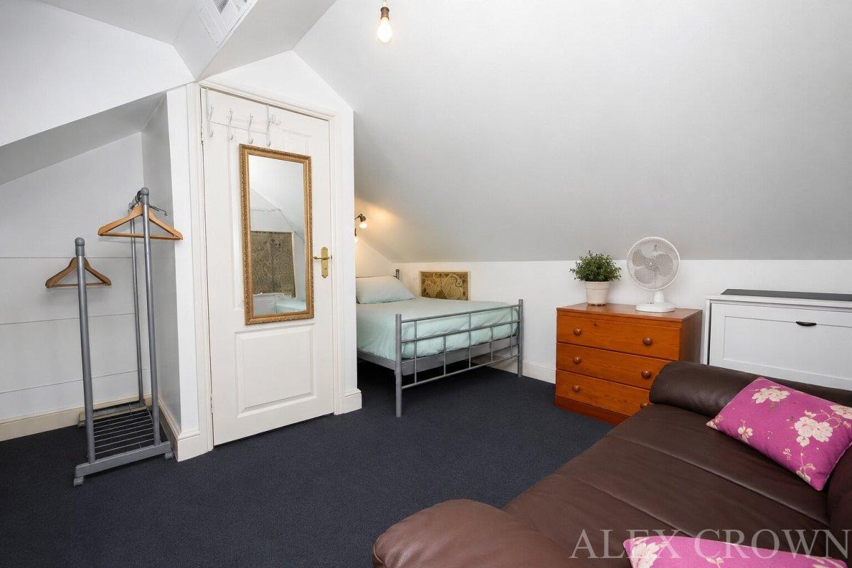 Property Image 344ed89f-a2aa-48a4-91b6-75bc1882daad