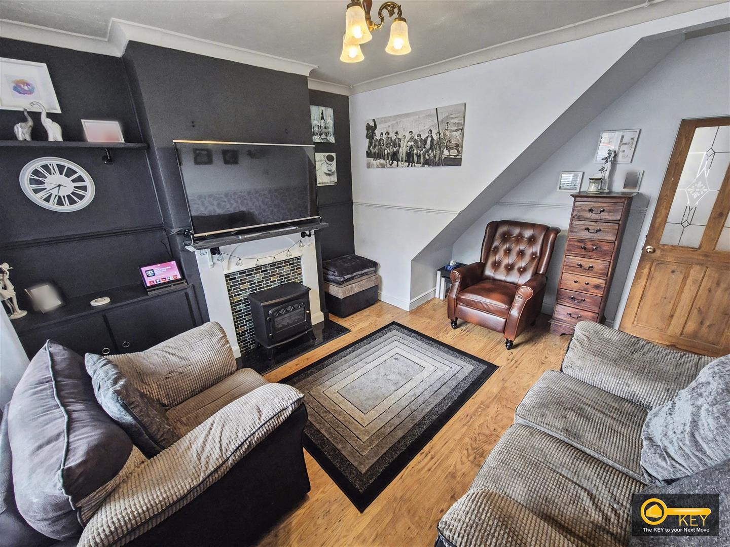 Property Image 346d1980-013f-445f-85c3-f3f00d8e5e30