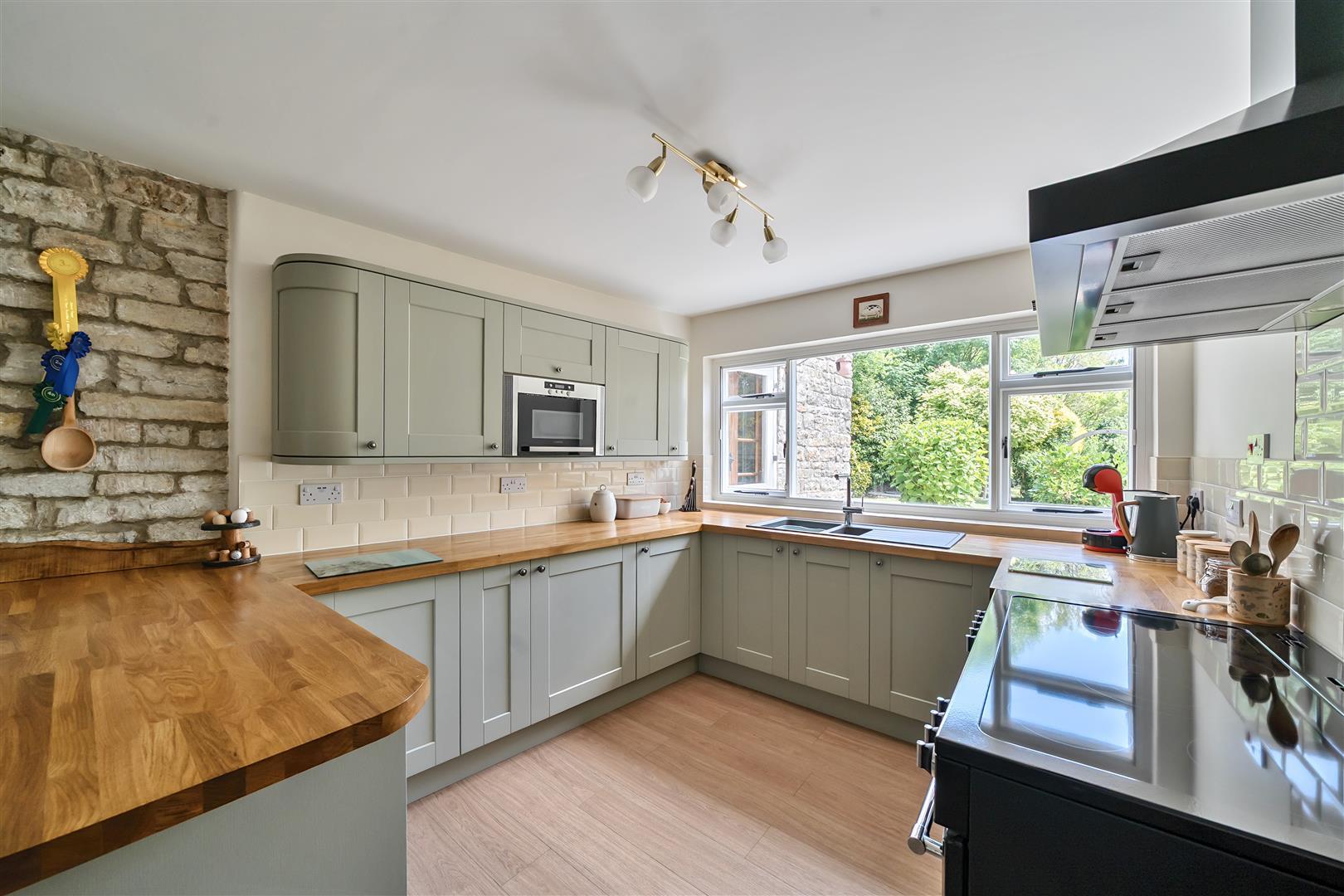 Property Image 347e46e2-756d-45ce-bd90-438486c37421