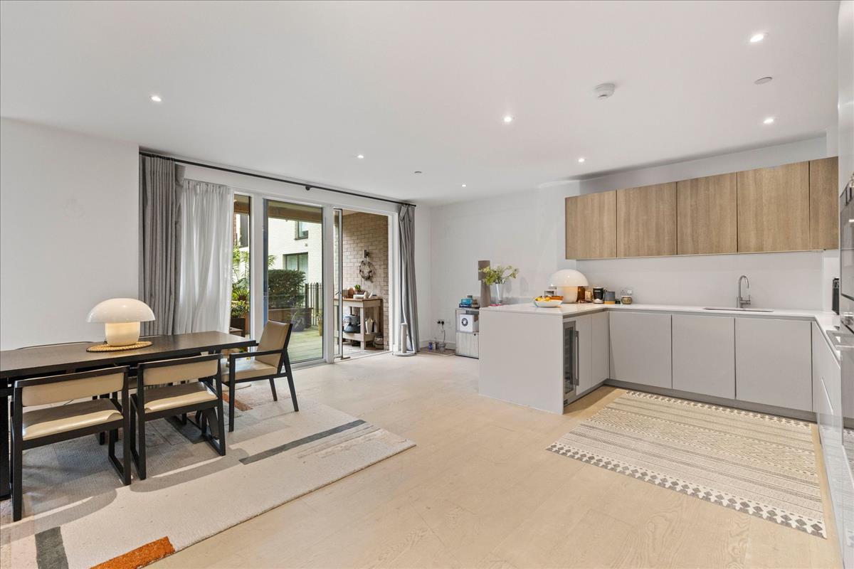 Property Image 34852302-3fb4-4655-9969-d3ad702d5a97