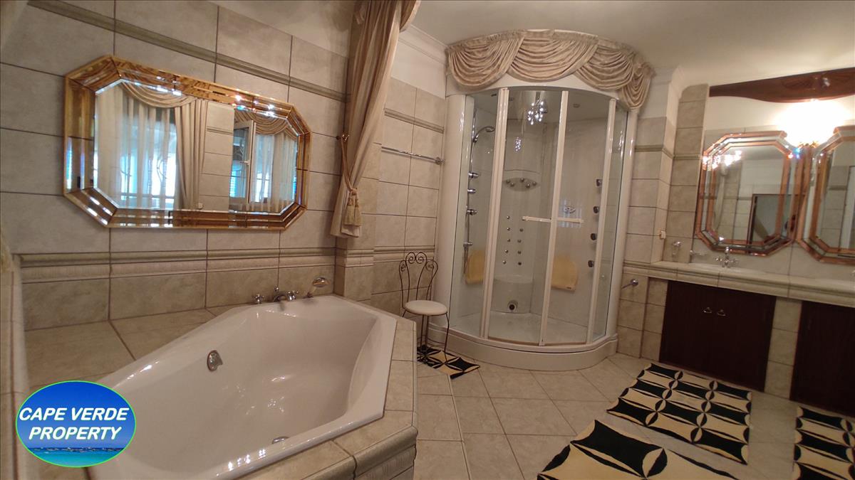 Property Image 348542bc-c159-4077-a29b-ed9fe5f41c77