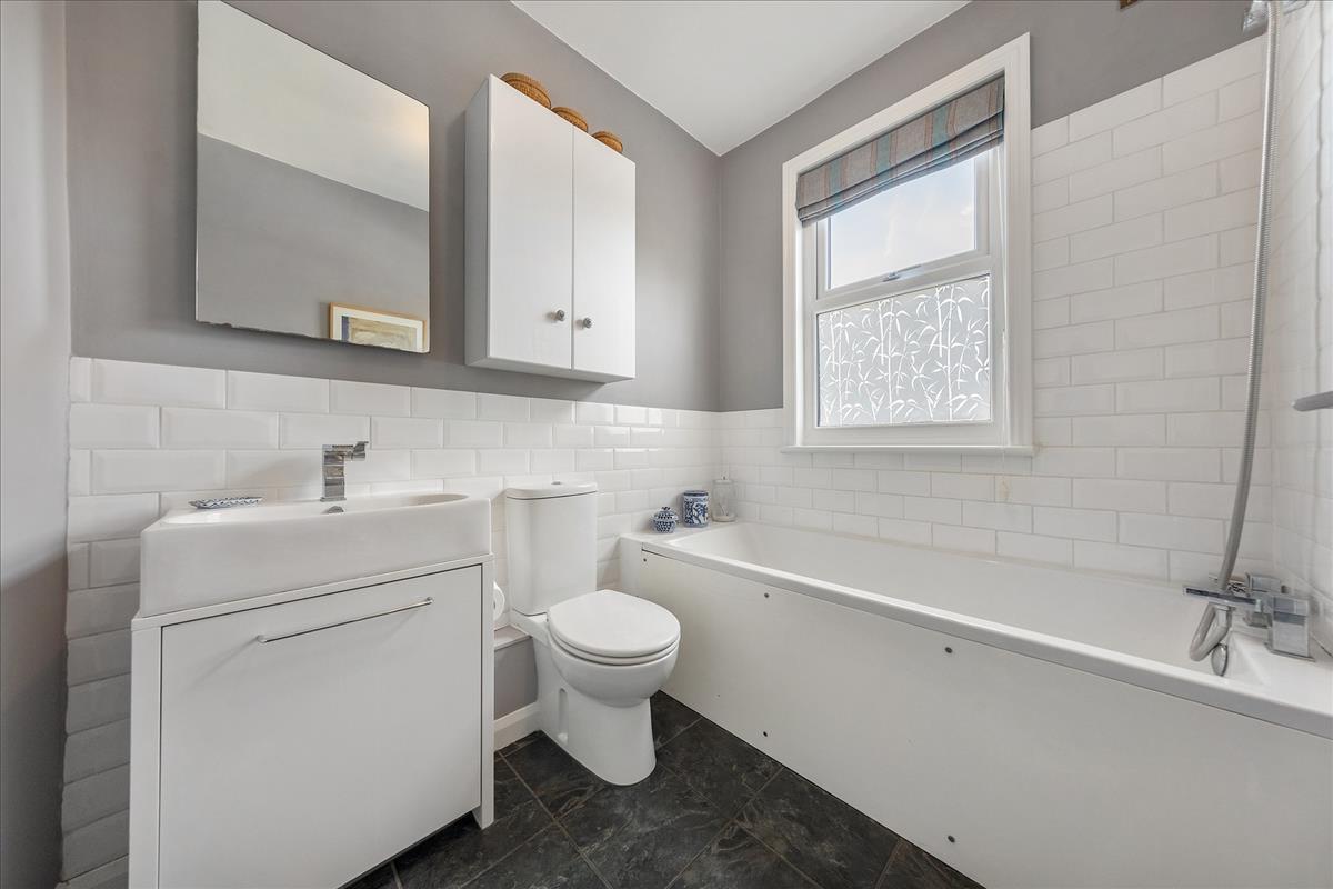Property Image 3486003a-973e-42c9-8729-32c36cb25527