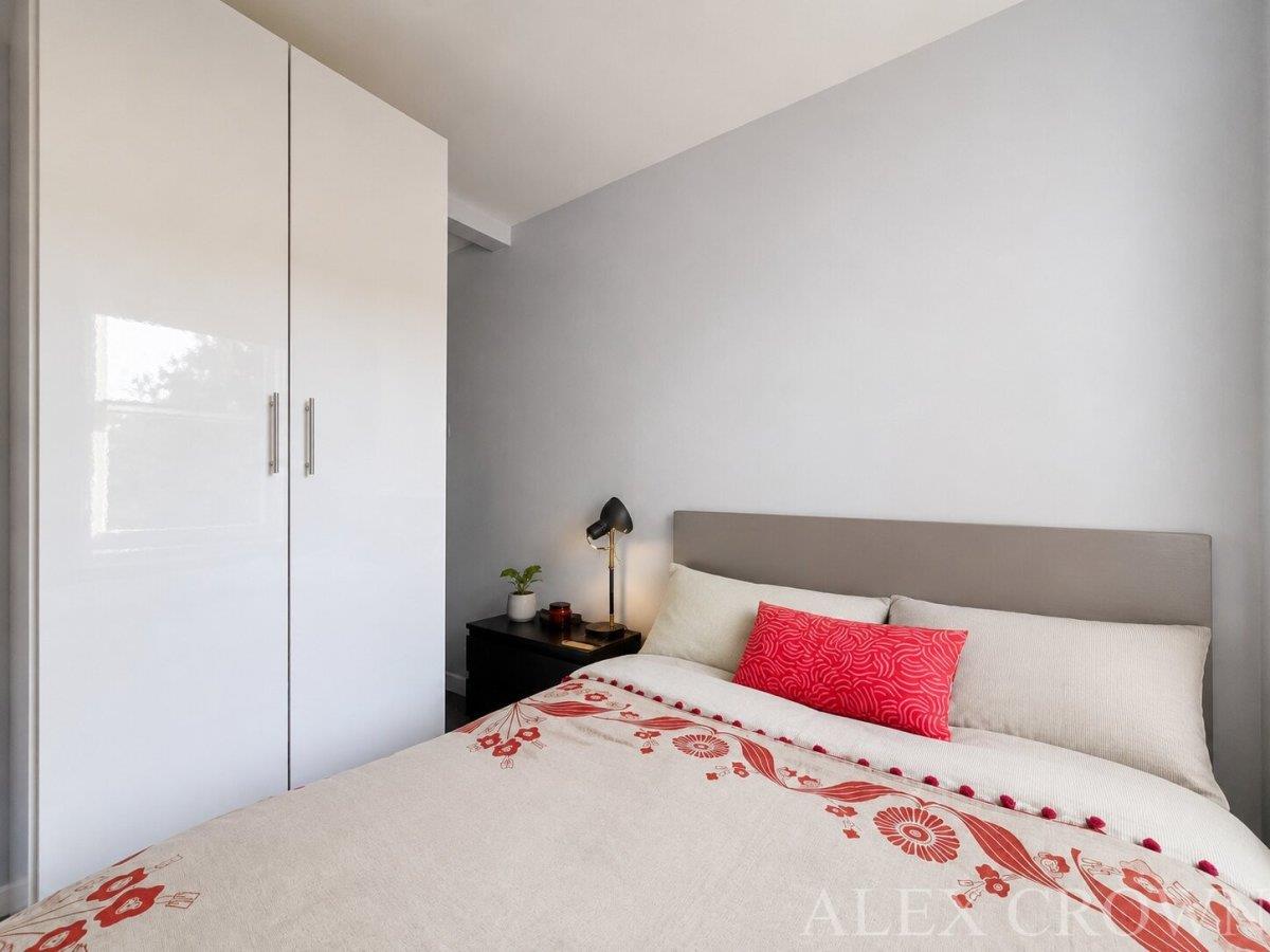 Property Image 34882822-b6fb-40d5-aa3f-79e905228283