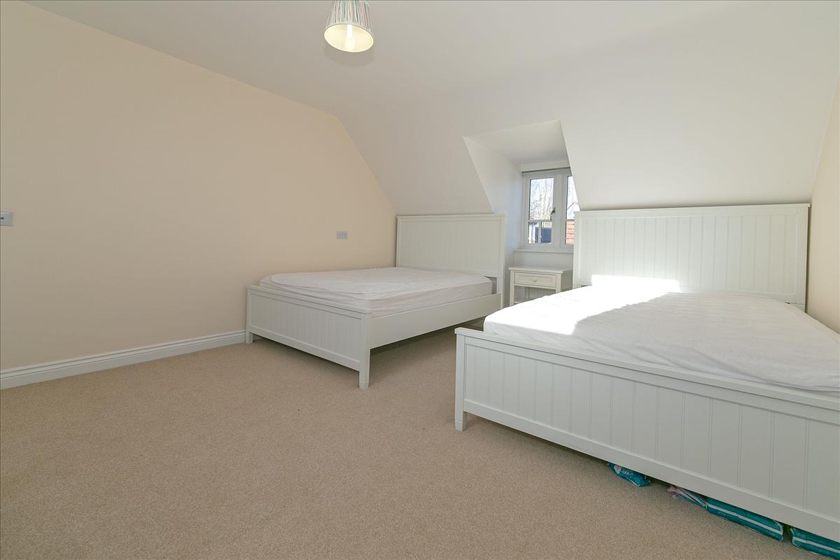 Property Image 348f40f0-b6ba-4bb0-a3e9-078ba0534230