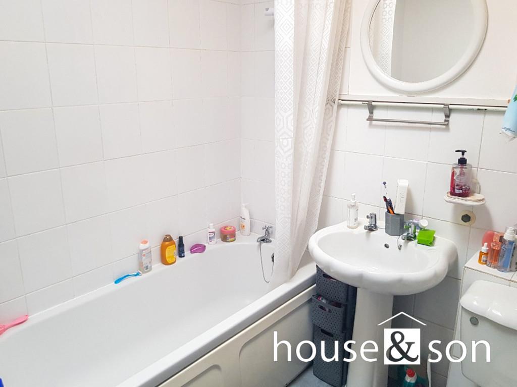 Property Image 34a62d49-a93d-453f-a392-a219a11ecda0