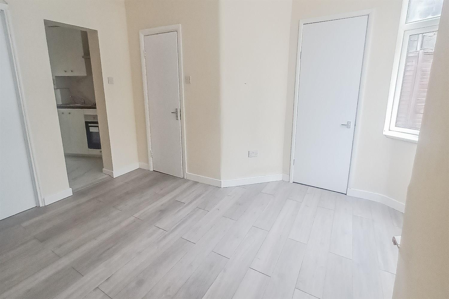 Property Image 34a9036e-de97-405a-8896-6834be14e051