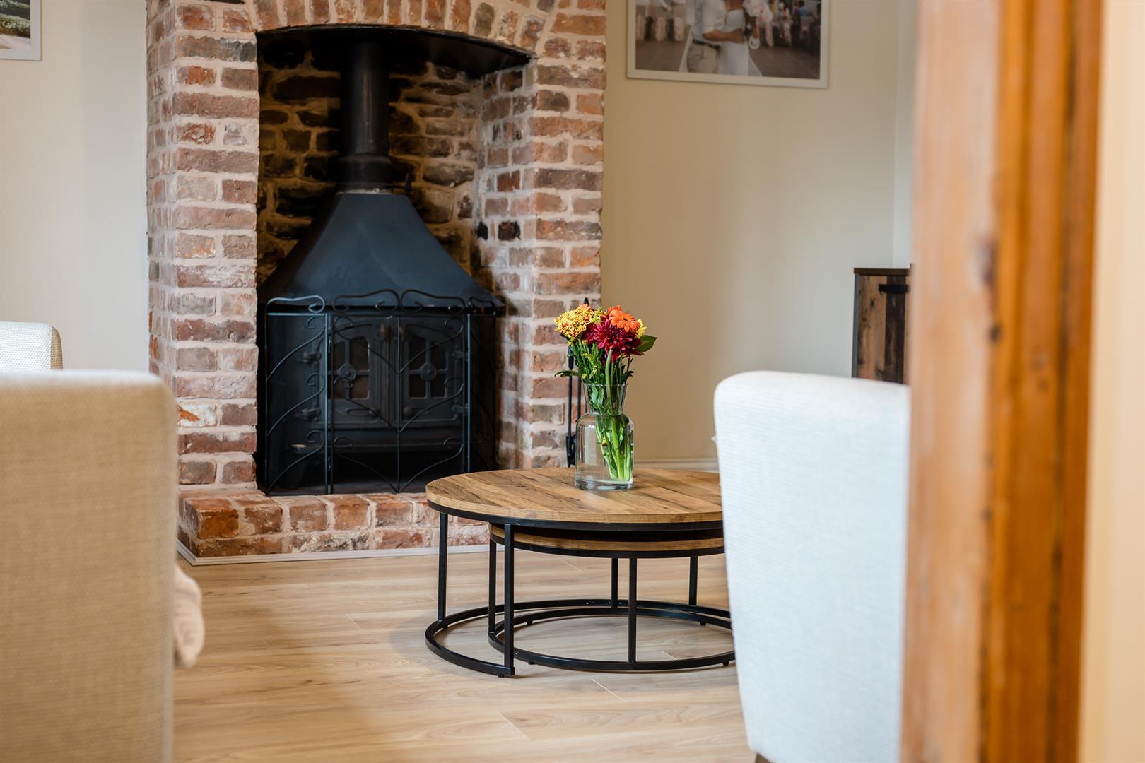Property Image 34acfaf5-d0eb-476a-9c13-54423433dfa9
