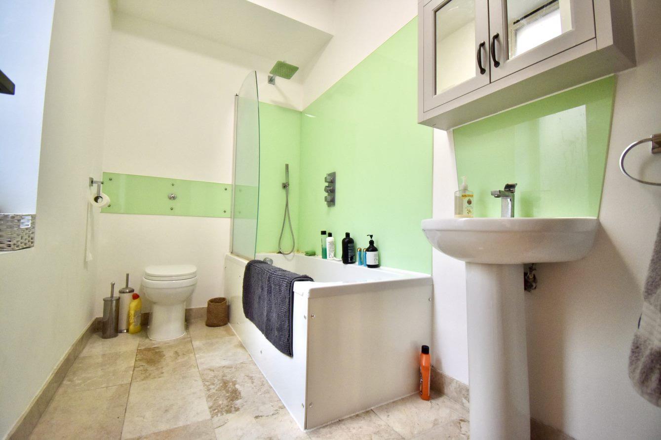 Property Image 34b9877d-254d-493c-bb4b-70891c2bdbd7