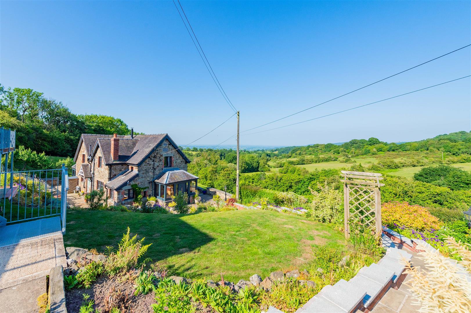 Property Image 34bb3459-d05f-4b08-9d14-72843a8f9075