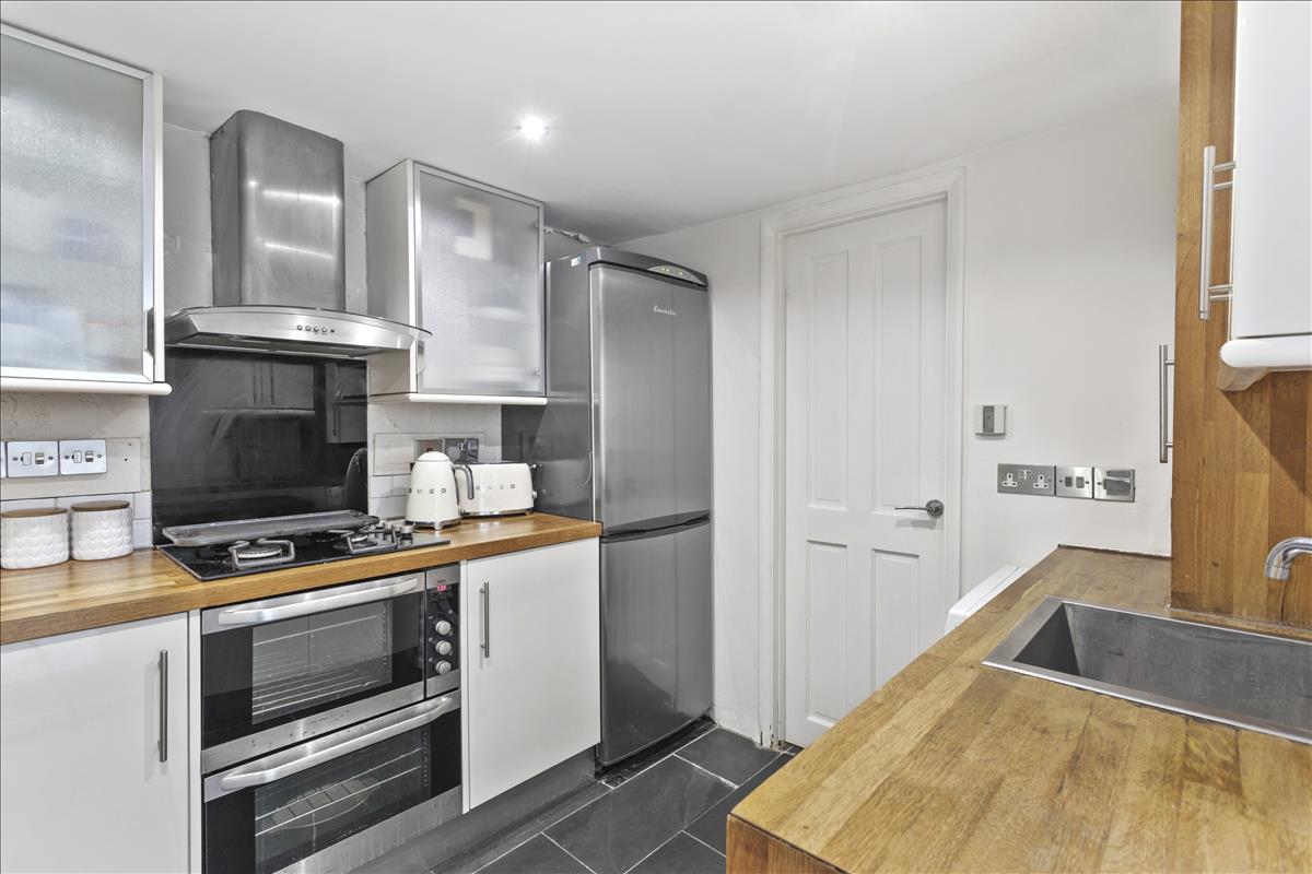 Property Image 34e117c6-b257-40d2-aca0-0f5e9c049680