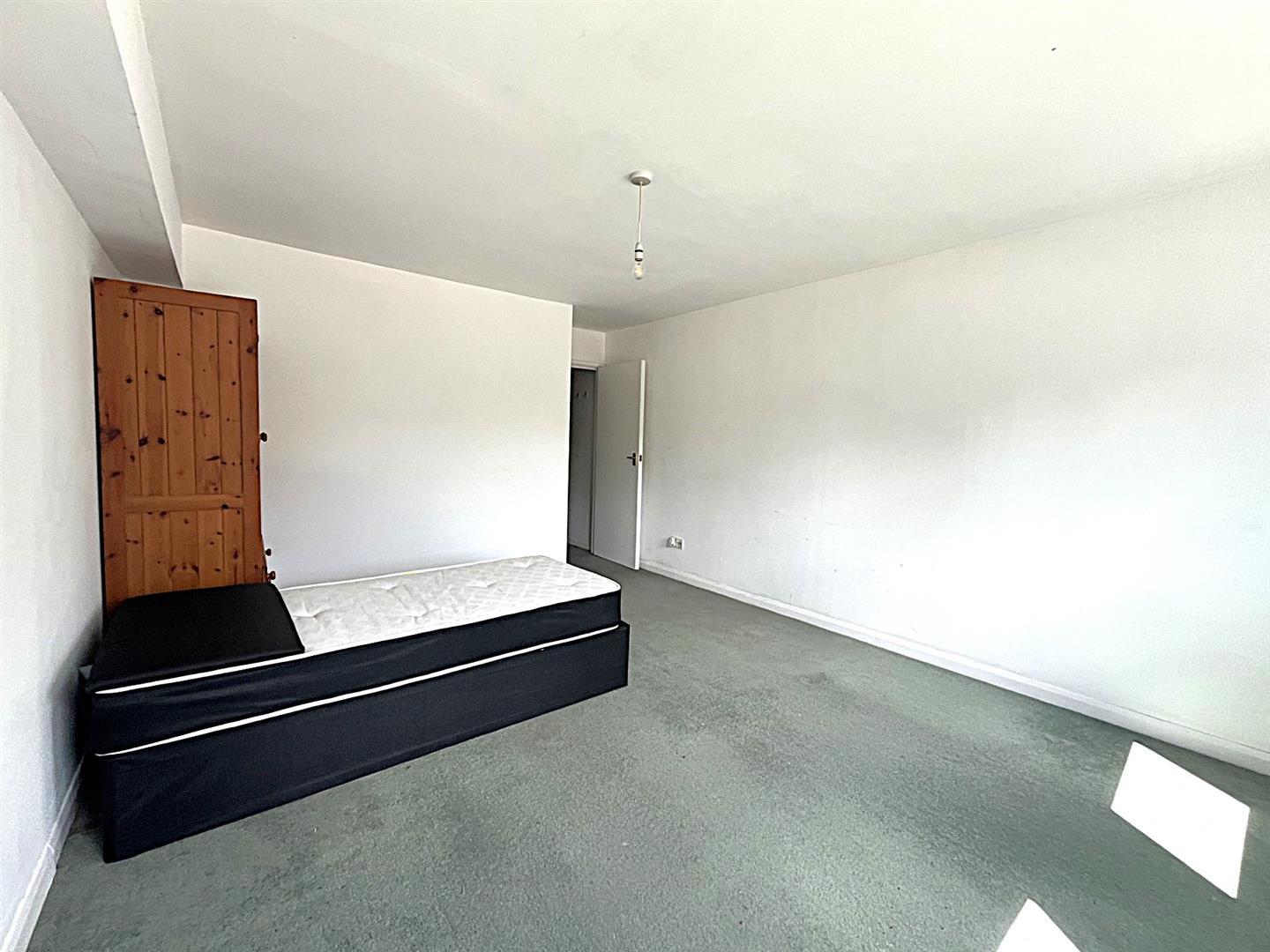 Property Image 34e758f6-d88c-4b7a-86fe-57990762db45