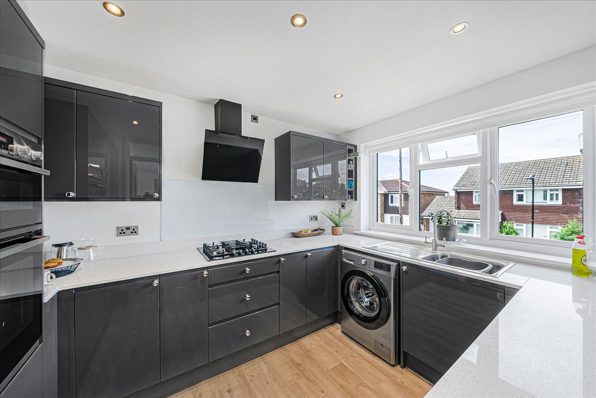 Property Image 35009207-d0d4-43c1-85b0-c349fc0c7dd0