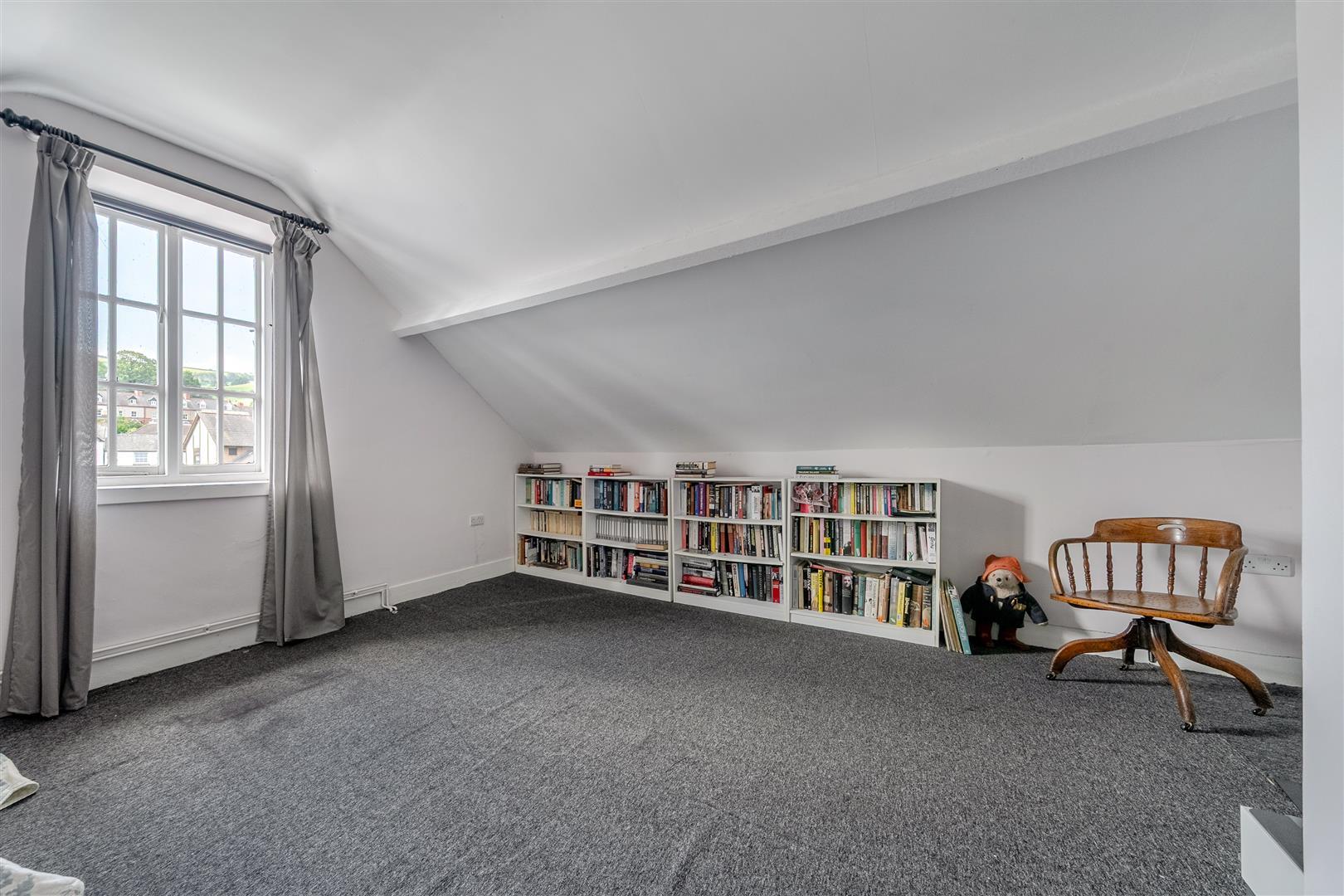 Property Image 35009903-571d-4087-8d56-b4b7a6035ea8