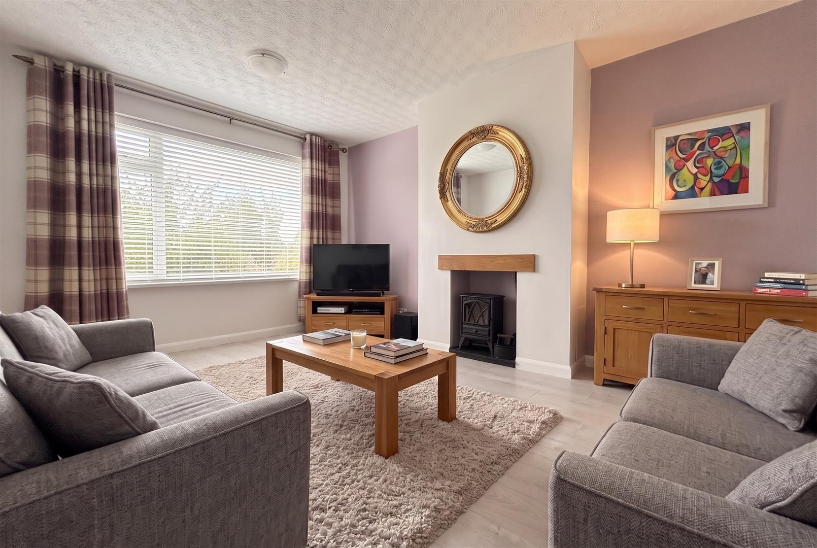 Property Image 350702b9-08d6-47c2-adaa-ff03baf3e554