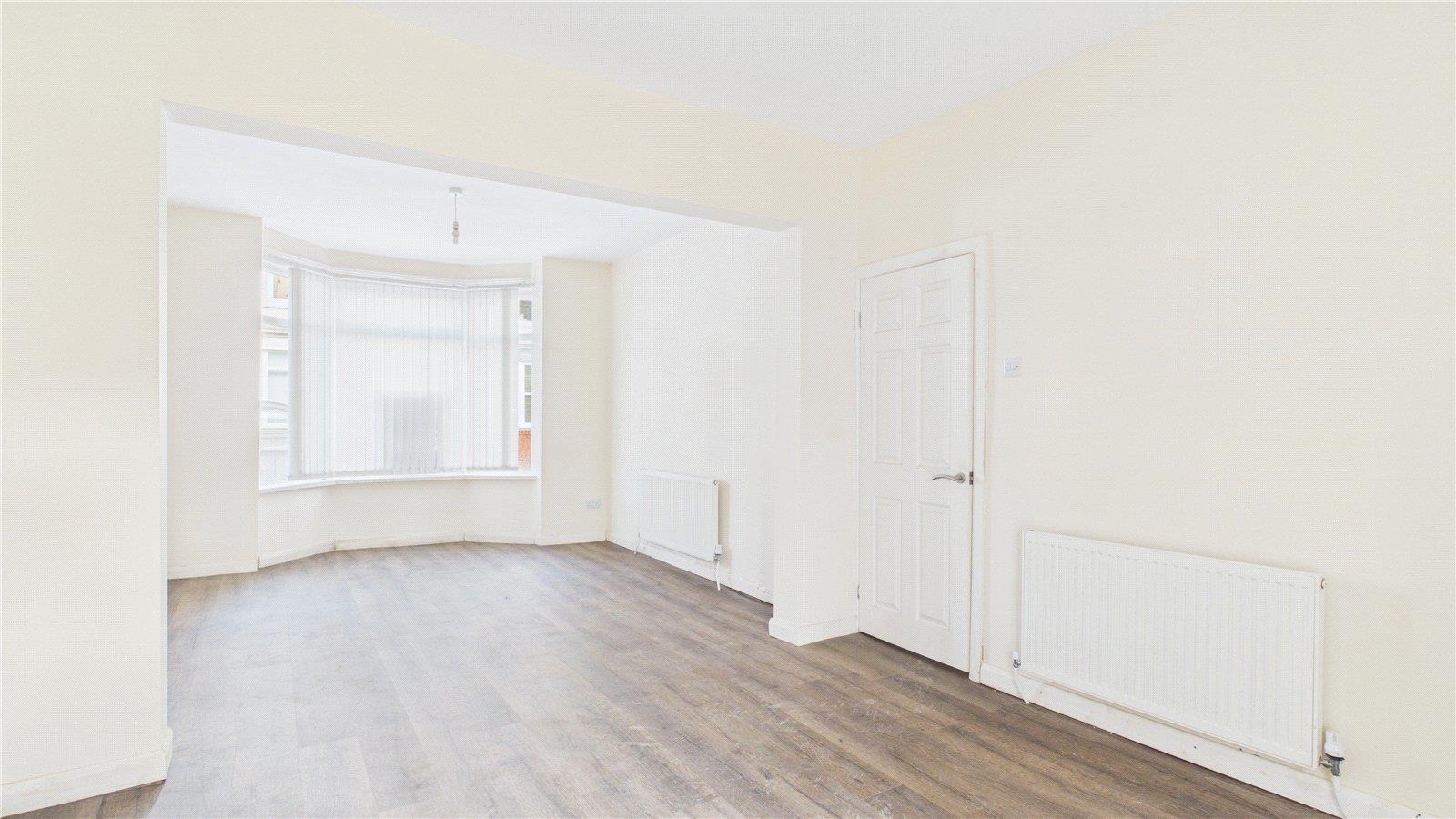 Property Image 350803a0-02f0-440d-94e6-581d610d6cef